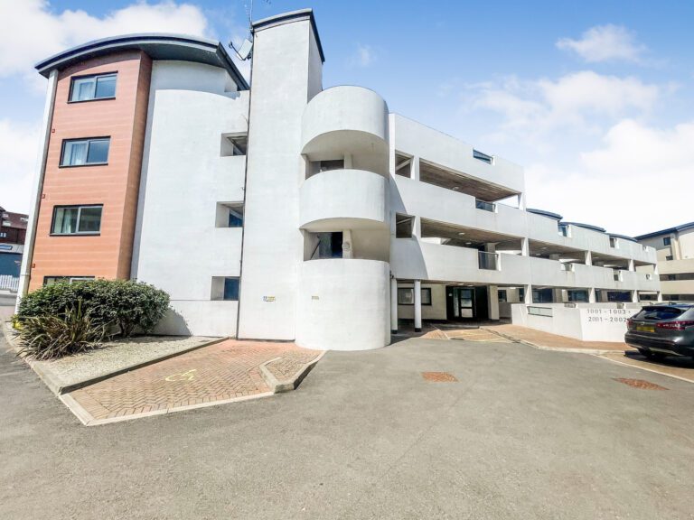 Westbeach, Westward  Ho!, Bideford, Devon, EX39 1LQ