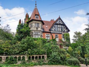 Hawthornden Manor, Uttoxeter, ST14 7PH