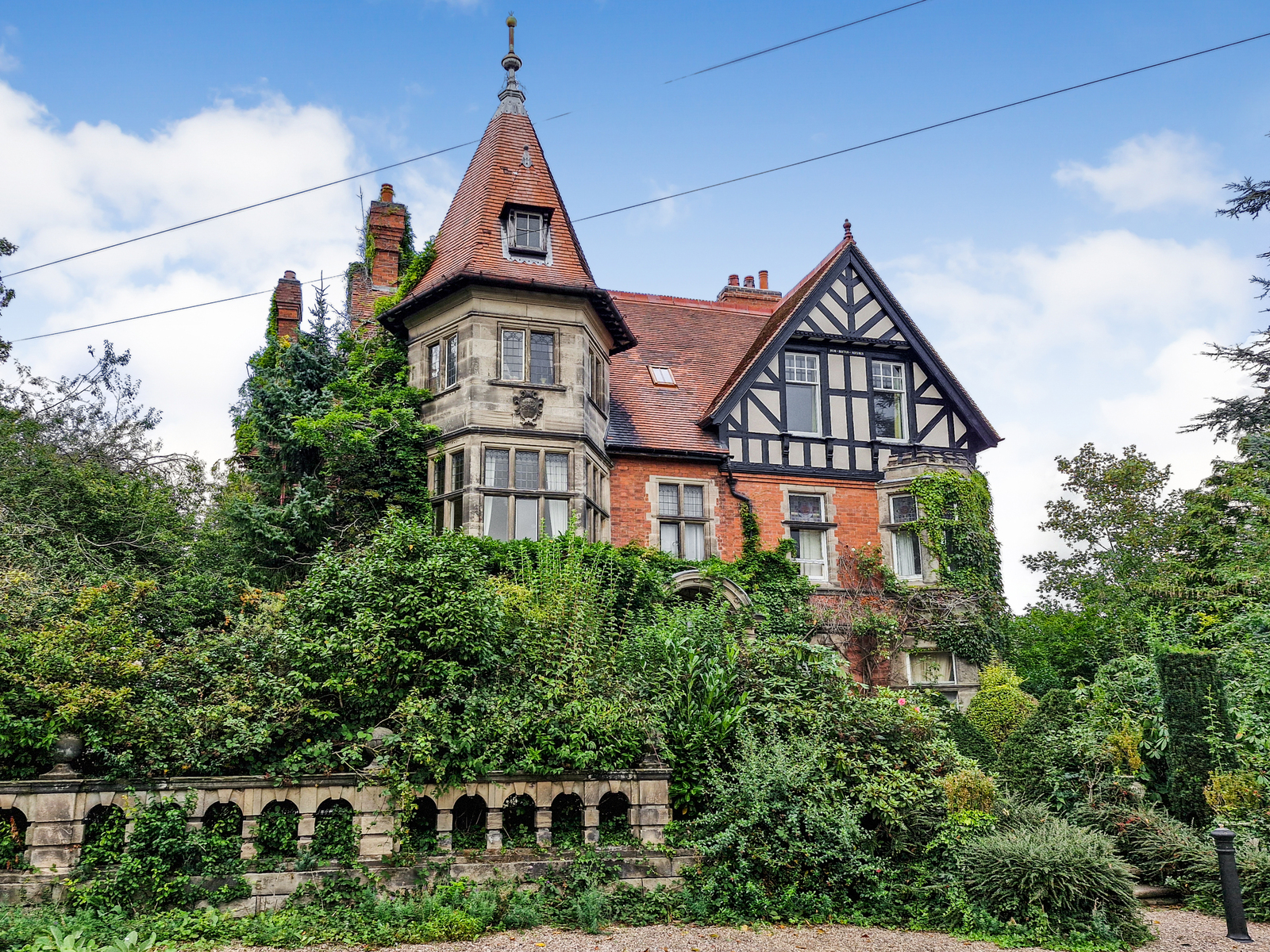 Hawthornden Manor