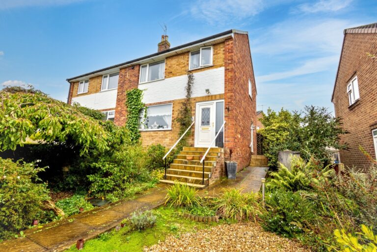 Wainfleet Road, Harrogate, HG1 3ED