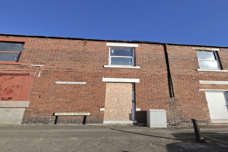 Redworth Road, Shildon, DL4 2JE
