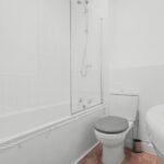 Franklyn Court - Bathroom