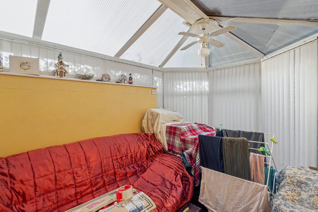 Ring Road - Conservatory