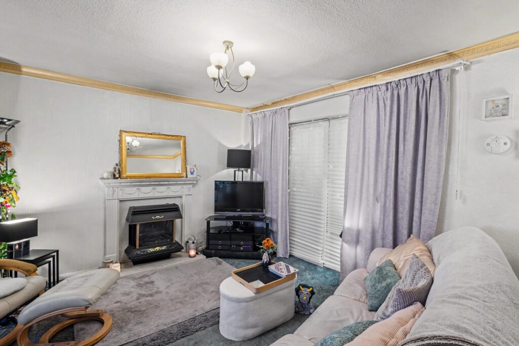 Ring Road - Living Room